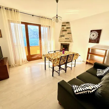 Apartment Casa Edda Brenzone sul Garda